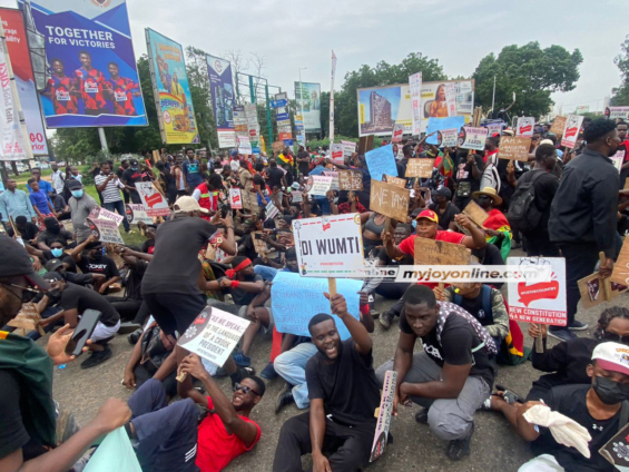 Police Apologise To Public For Inconveniences During OccupyJulorbiHouse Protest
